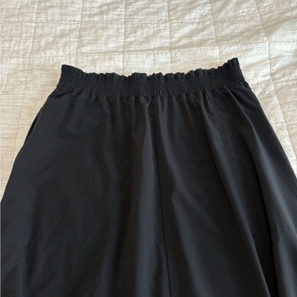 Athleta Savannah Midi Skirt size M in Black
